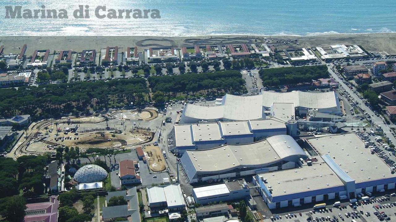 Bed and Breakfast 150 Latomare Marina Di Carrara Exterior foto